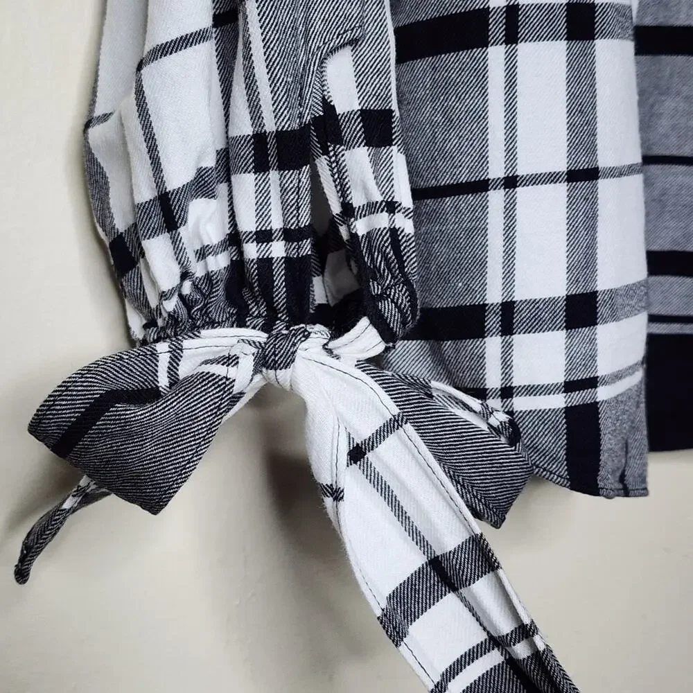 White House Black Market Plaid 1/2 Sleeve Top Women's Size 4